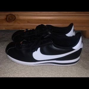 Nike Cortez Men’s Black/White Shoes